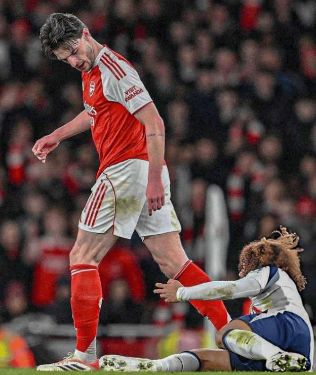 欧冠阿森纳破拜仁不败金身，5战全胜登顶欧冠，联赛激战切尔西