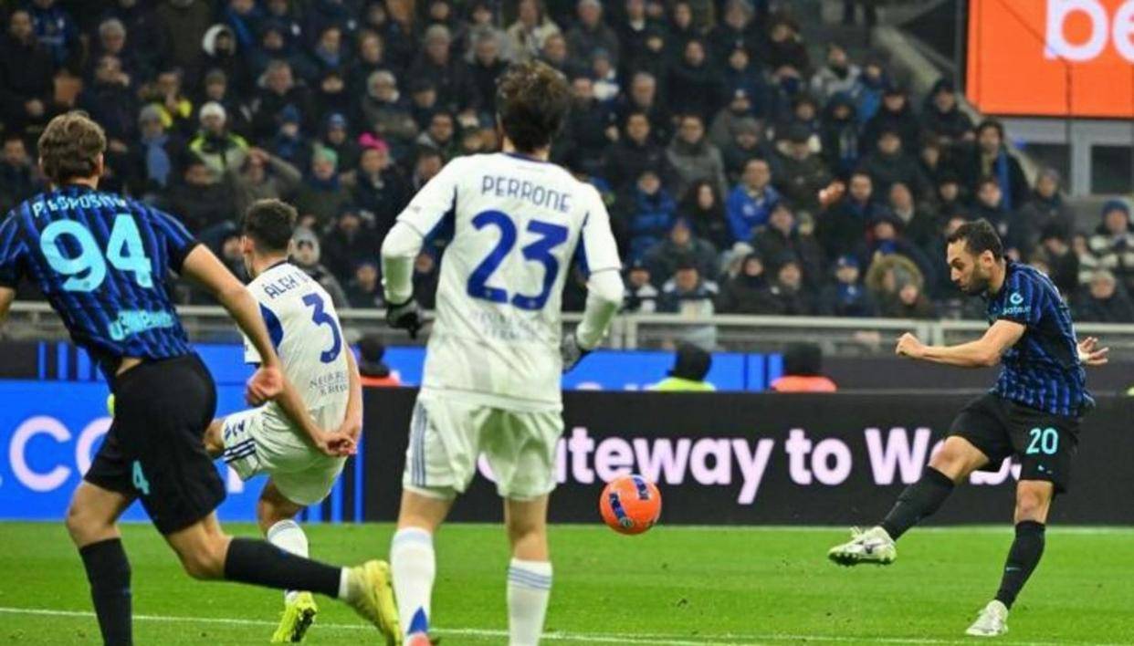 科莫这个朋友国际米兰交定了，防线与罗马并列意甲最佳，仅丢7球，11轮不败展现实力